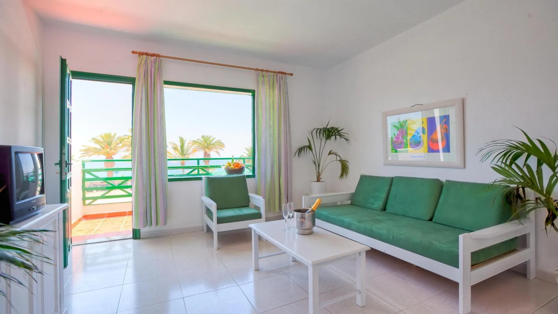 Rocas Blancas Apartments Puerto del Carmen  Aparthotel