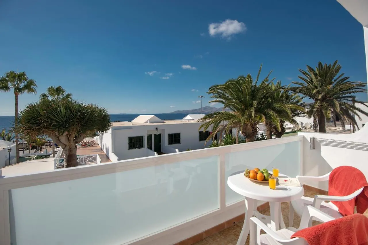Rocas Blancas Apartments Puerto del Carmen  2*, Puerto del Carmen (Lanzarote)